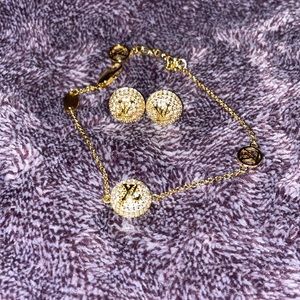 Fake LV earrings and bracelet